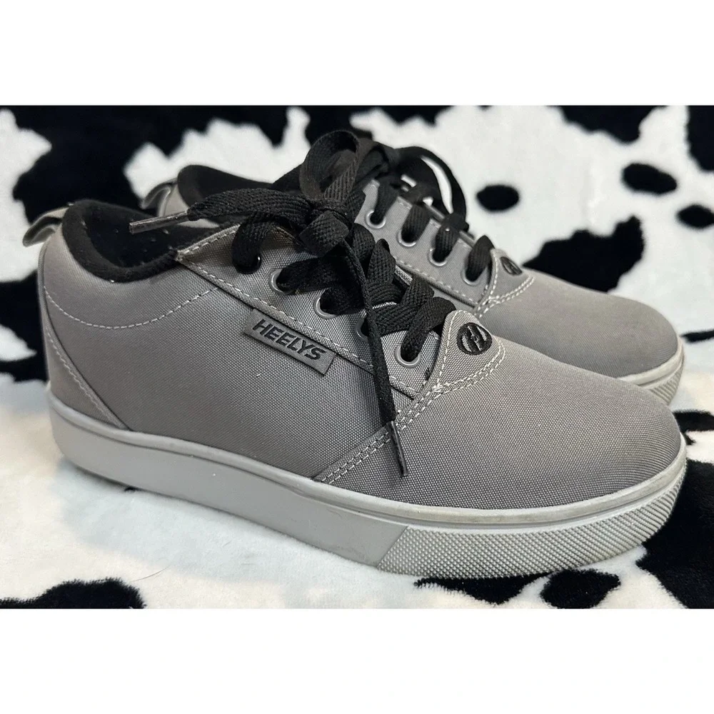 Heelys‎ Kids' Pro 20 LG Skate Sneaker Size 4 - Grey/Black